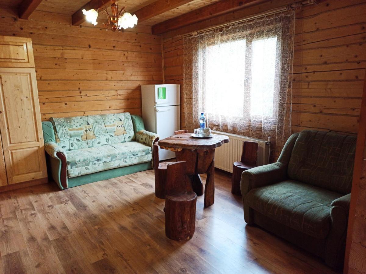 Hirskyy Svitanok Migovo Luaran gambar
