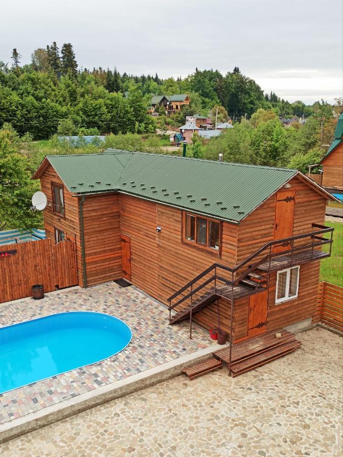 Hirskyy Svitanok Migovo Luaran gambar