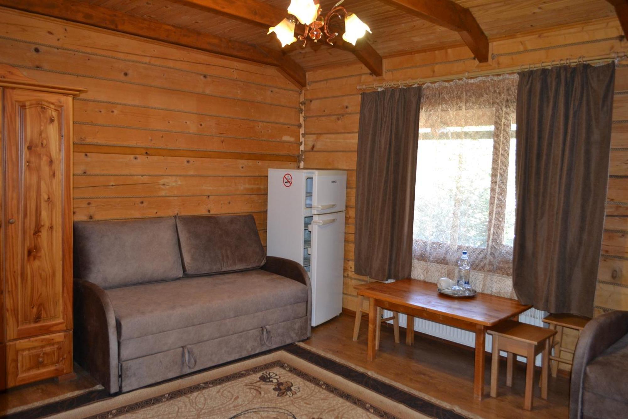 Hirskyy Svitanok Migovo Luaran gambar