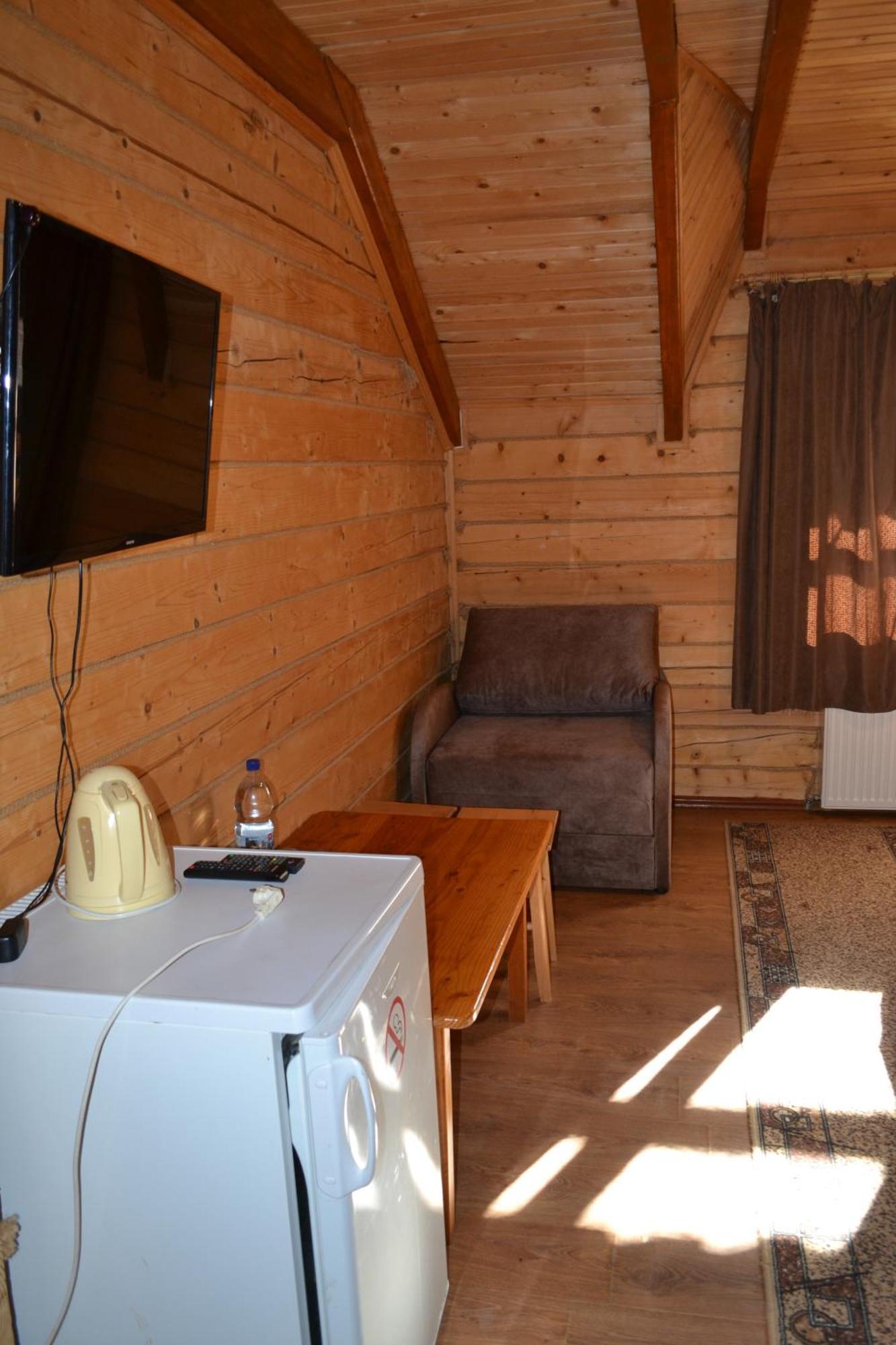 Hirskyy Svitanok Migovo Luaran gambar